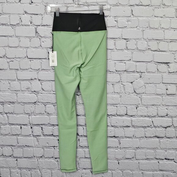2/$50 WeWoreWhat High Rise Legging in Solid Fairgreen/Black Size S - Picture 2 of 6